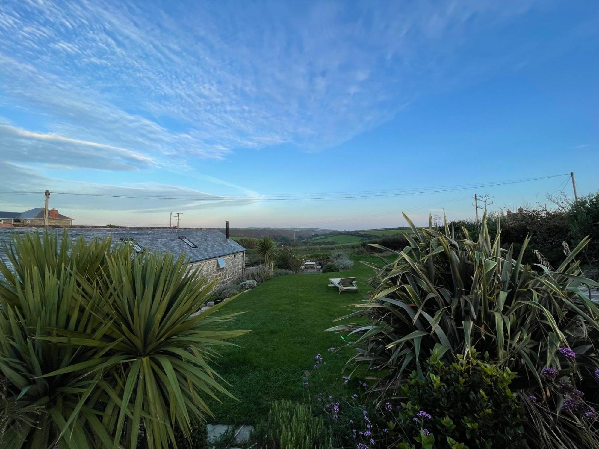 Appartamento Trengothal Barn Porthcurno Esterno foto