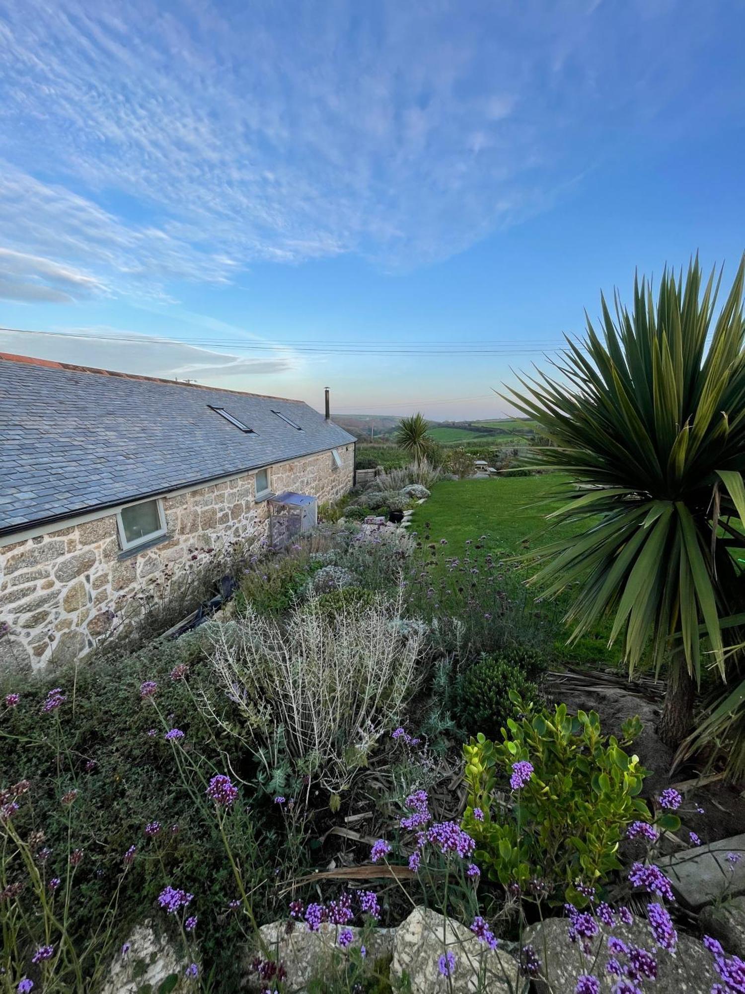 Appartamento Trengothal Barn Porthcurno Esterno foto
